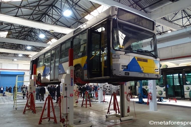Greek Public Transport Workshop choose Stertil-Koni mobile column vehicle lifts for repair, maintenance and service