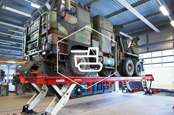 Military vehicle lifting solutions Stertil-Koni