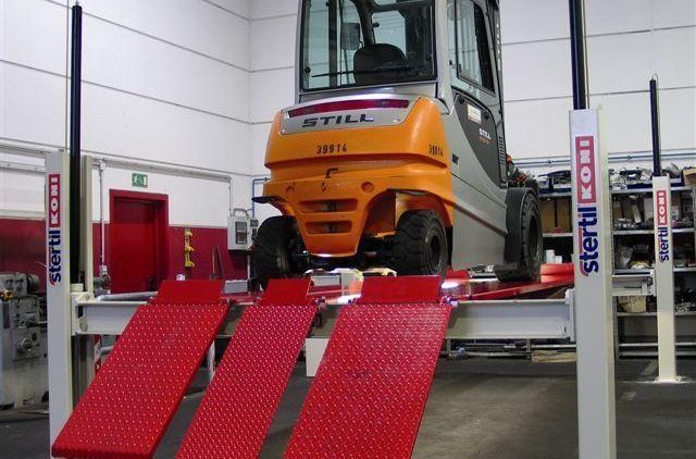 Forklifts 3rd Platform Stertil-Koni vehicle lifts
